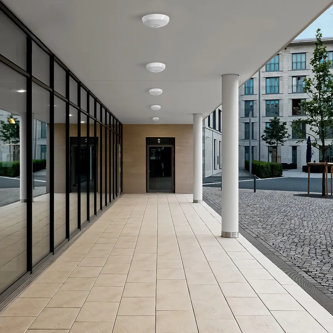 چراغ سنسوردار سقفی روکار 15 وات SH-2612S شعاع