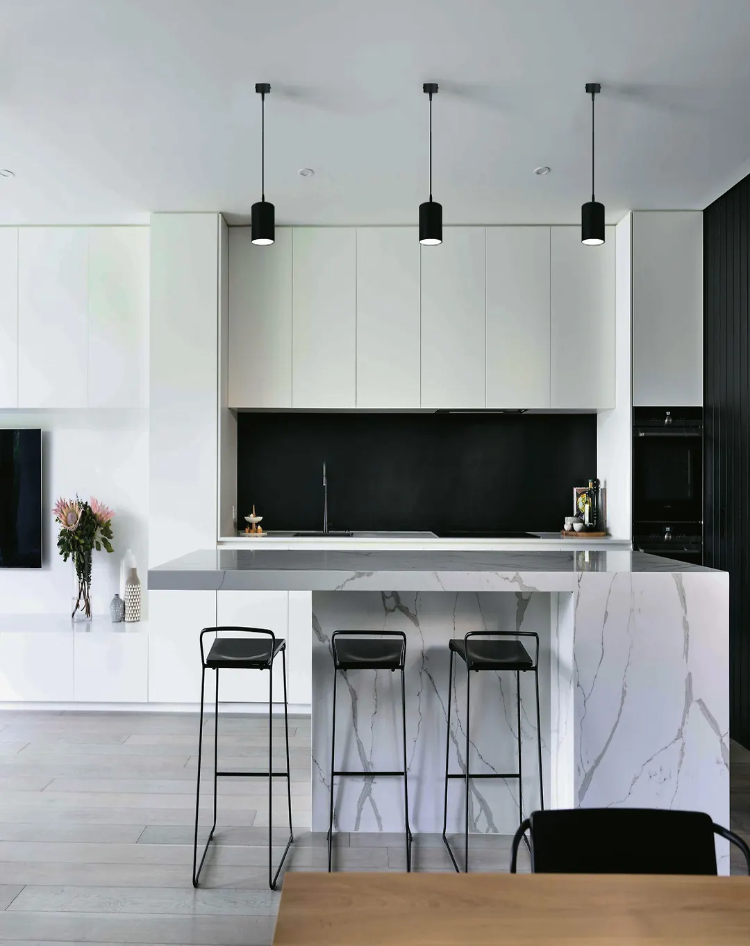 چراغ سقفی آویز استوانه 9 وات مشکی SH- 3017S شعاع