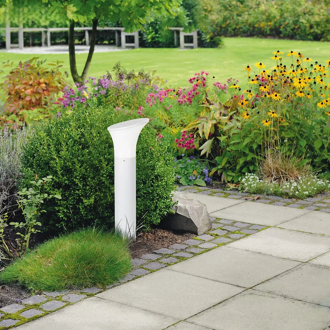 چراغ حیاطی 9 وات سفید ارتفاع 50 سانتی متری 1406 -SH شعاع